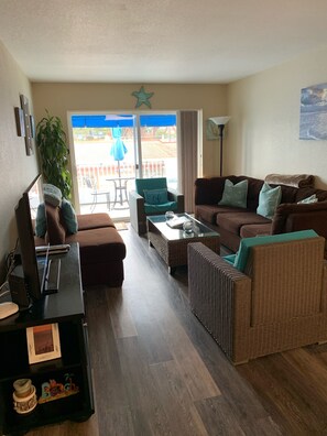 تلفزيون ذكي