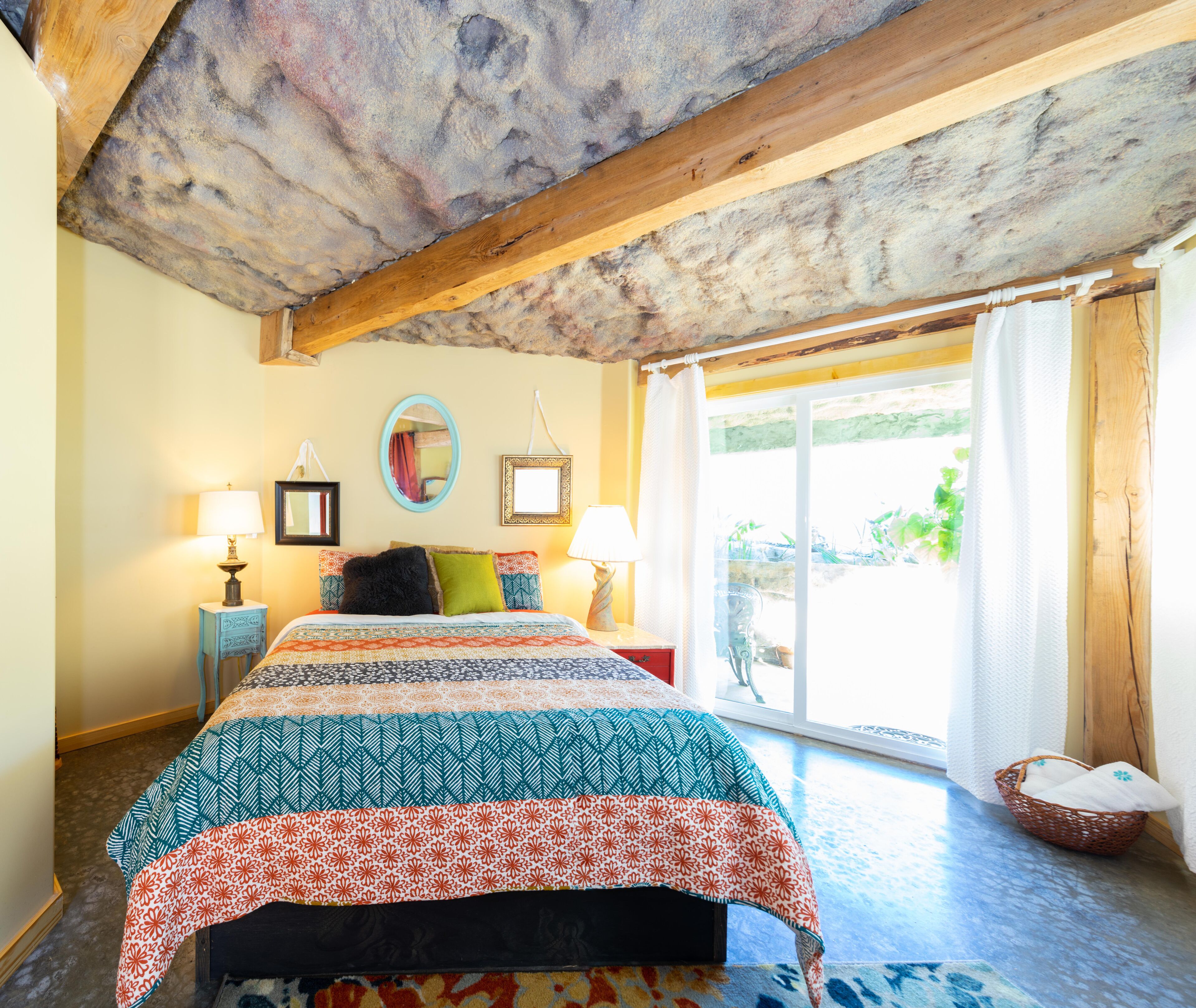 2 多间卧室、免费 WiFi、床单、轮椅无障碍