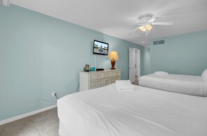 2 bedrooms, iron/ironing board, free WiFi