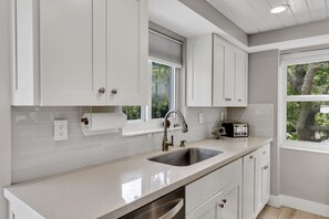 Interior - VOTED BEST KEY LARGO VACATION RENTAL (Key Largo)