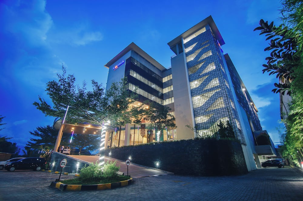 Luwansa Hotel