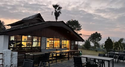ES Deurali Resort.