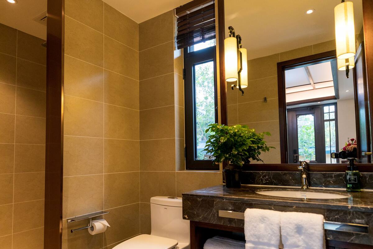 Kahden hengen standard-huone (yksi tai kaksi sänkyä), useita sänkyjä, pääsy uima-altaalle | Yksilöllisesti sisustettu, yksilöllisesti kalustettu, pimennysverhot