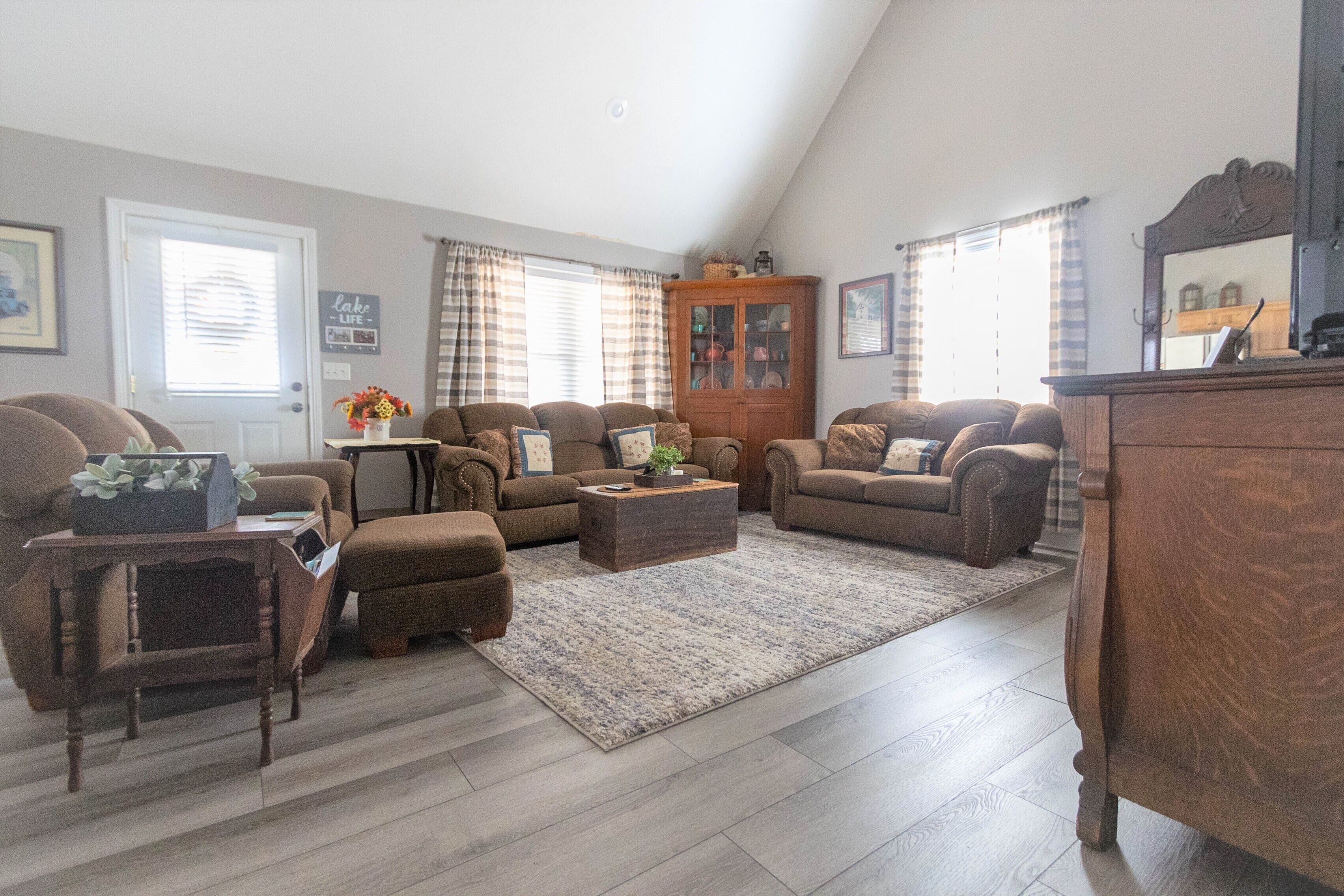 A Whitaker Mountain Retreat 23C