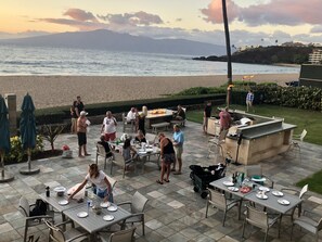 Outdoor dining - Breathtaking views of Kaanapali Beach, Black Rock and the island of Molokai.  (Lahaina)