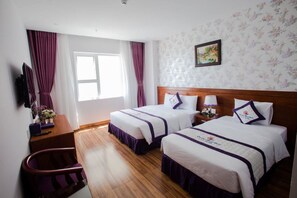 Minibar, in-room safe, individually decorated, individually furnished - Osaka Quy Nhon (Quy Nhon)