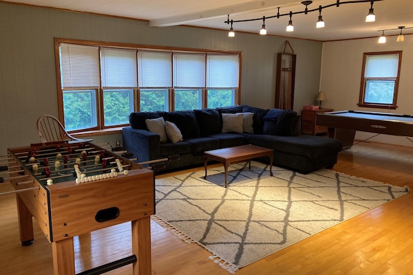 Spielezimmer