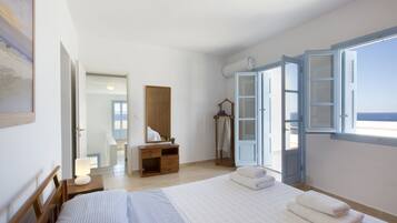 5 bedrooms, iron/ironing board, travel cot, free WiFi