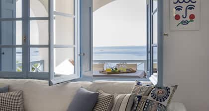 Ăberlegener RĂŒckzugsort am Meer mit privatem Pool, Garten und auĂergewöhnlichem Blick auf den Sonnenuntergang