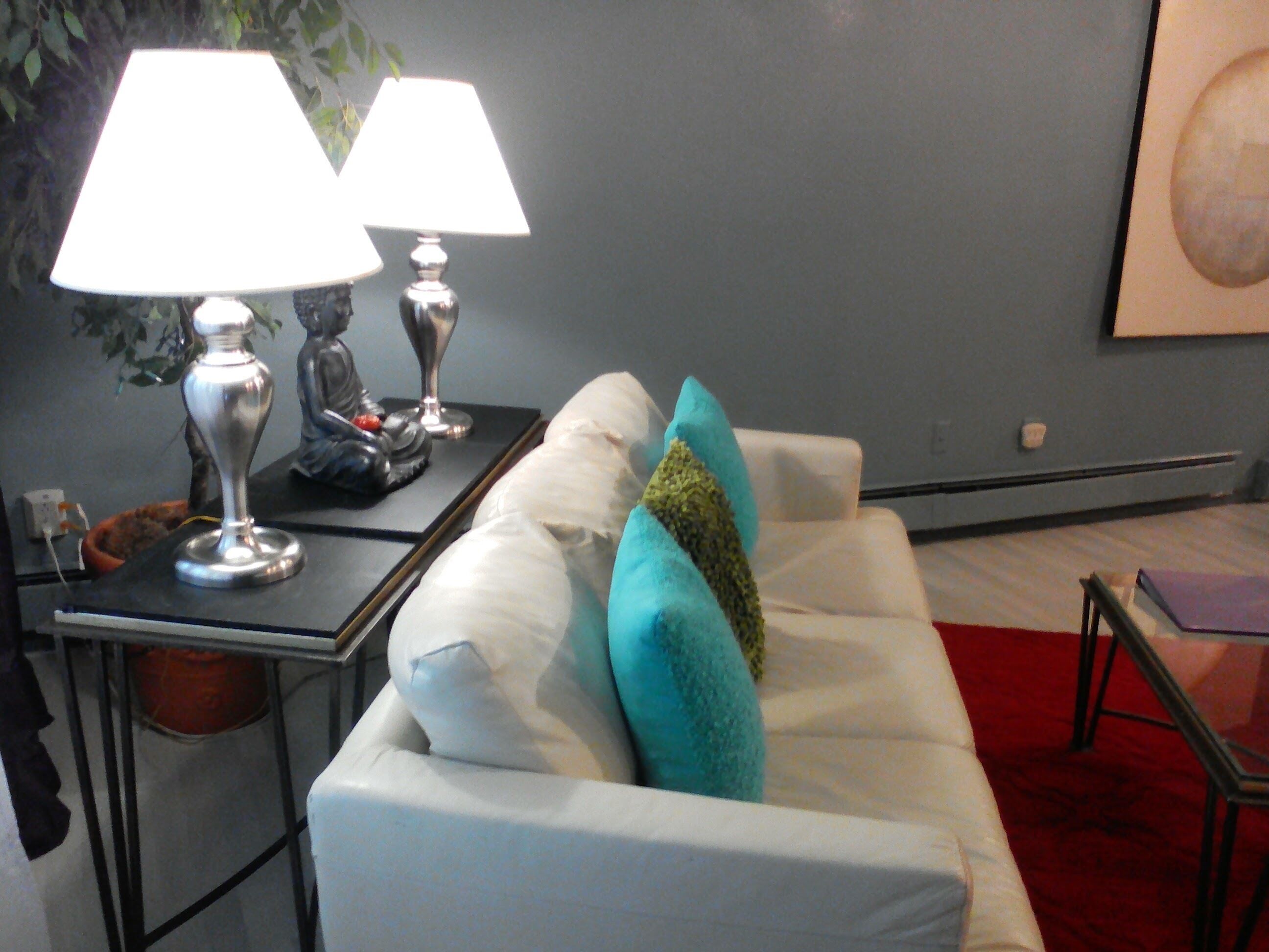 Älytelevisio, kirjoja, videokirjasto