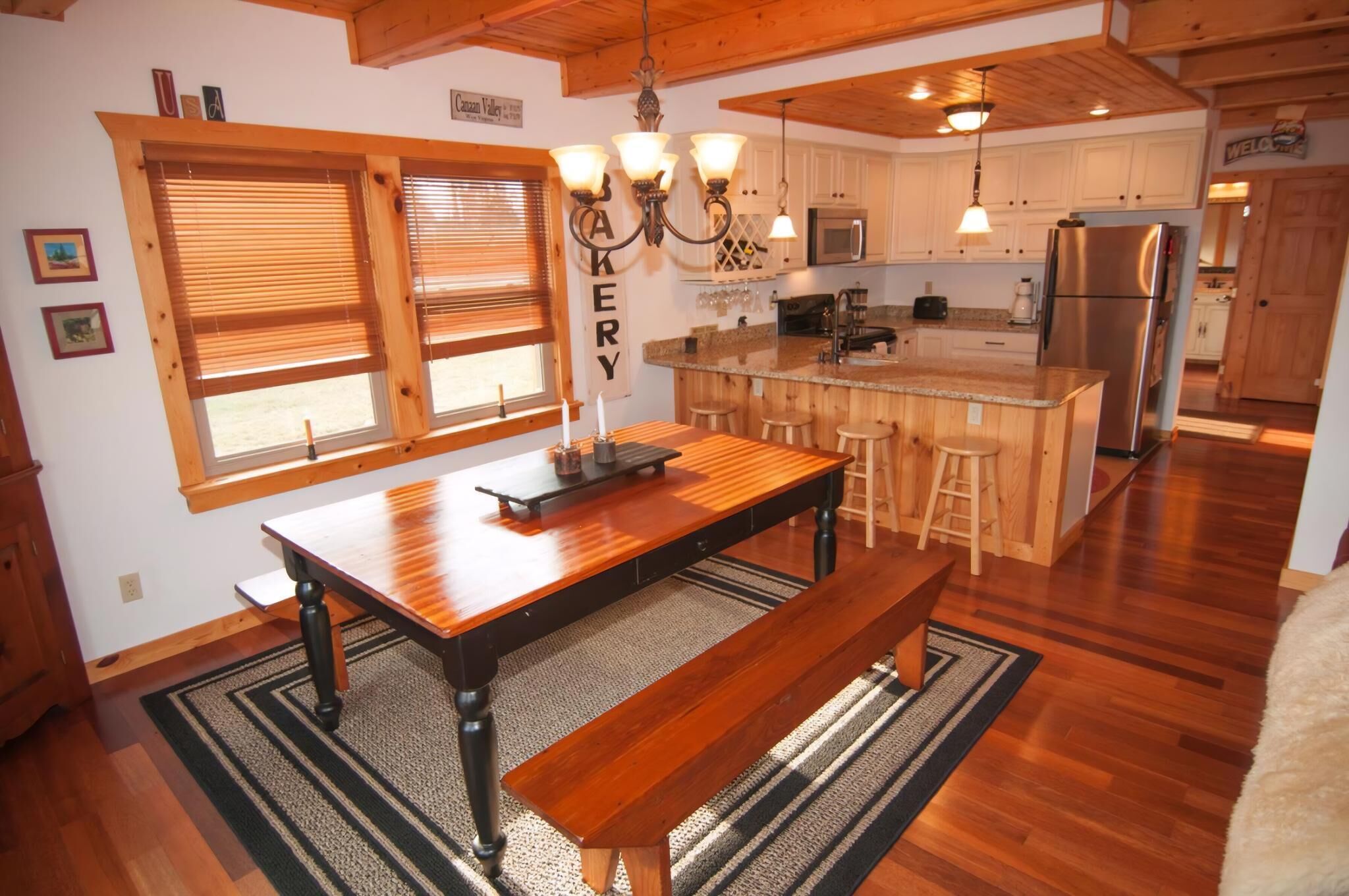 Réfrigérateur, four, plaque de cuisson, lave-vaisselle