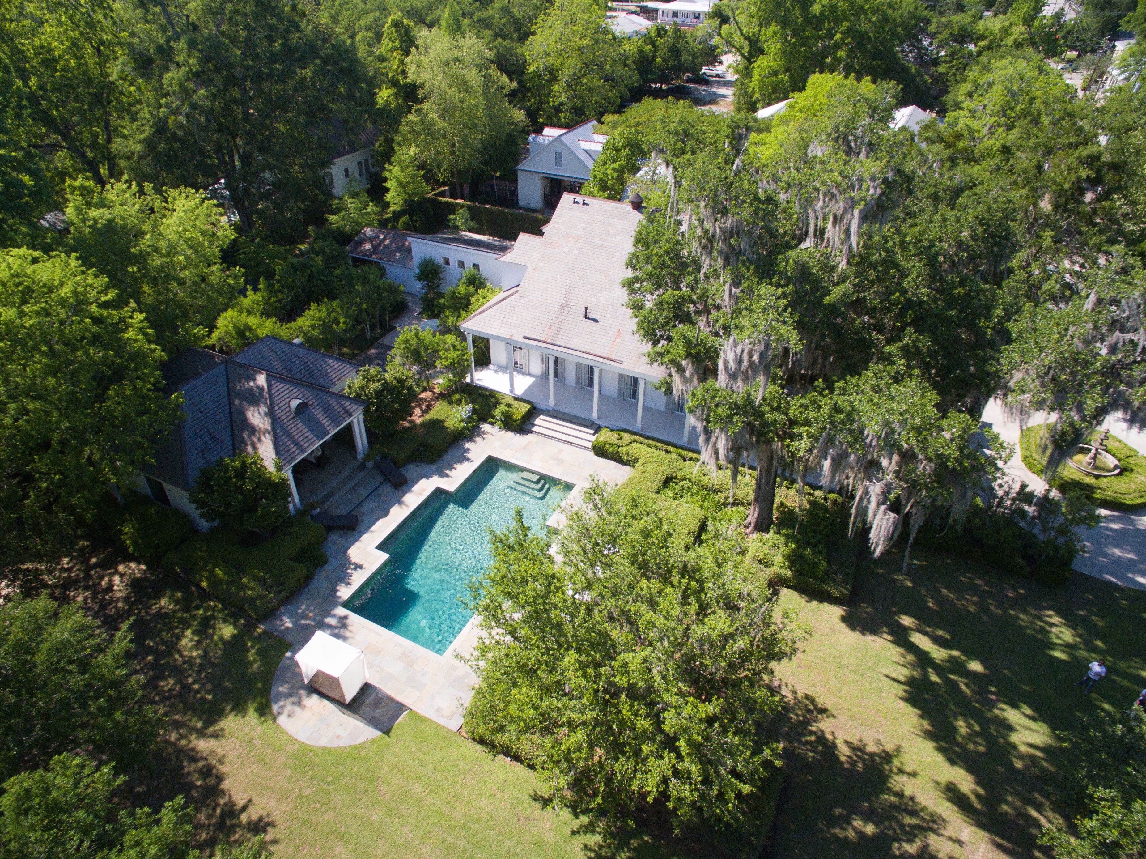 The Estate At Charropin Beach