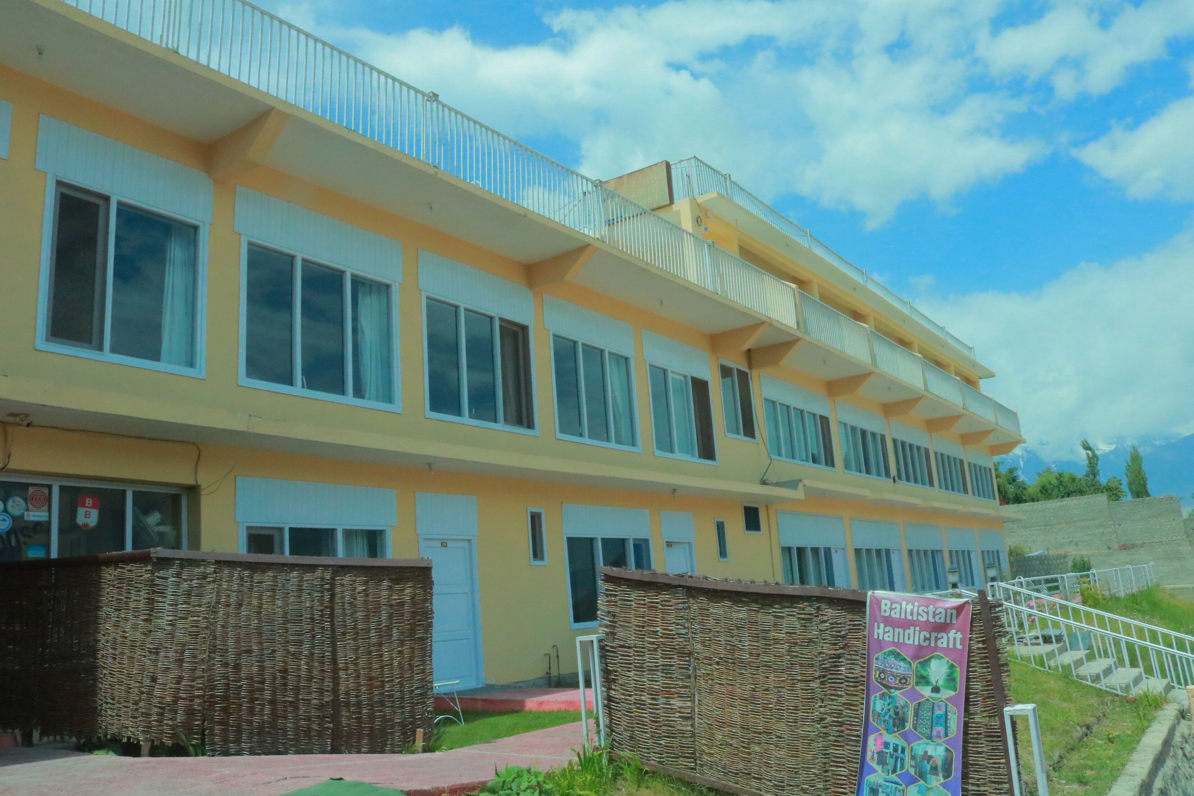 Fachada de la propiedad