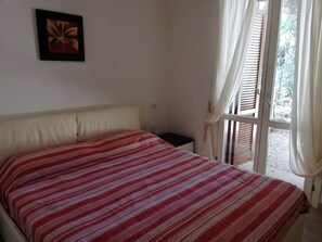 2 chambres, fer et planche à repasser, Wi-Fi (supplément)