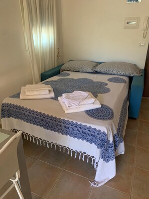 2 bedrooms, iron/ironing board, WiFi, bed sheets - Apartment "Heaven and Earth" (San Pietro a Mare)