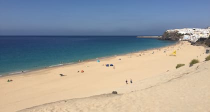 Geräumige, große Terrasse, sonnig, gratis WLAN, Meer, 250 m. vom Strand entfernt