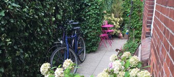 Charming, spacious town house, Friedrichstadt n. North Sea / 2-4 pers