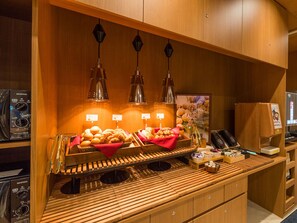 Desayuno bufé gratuito y diario