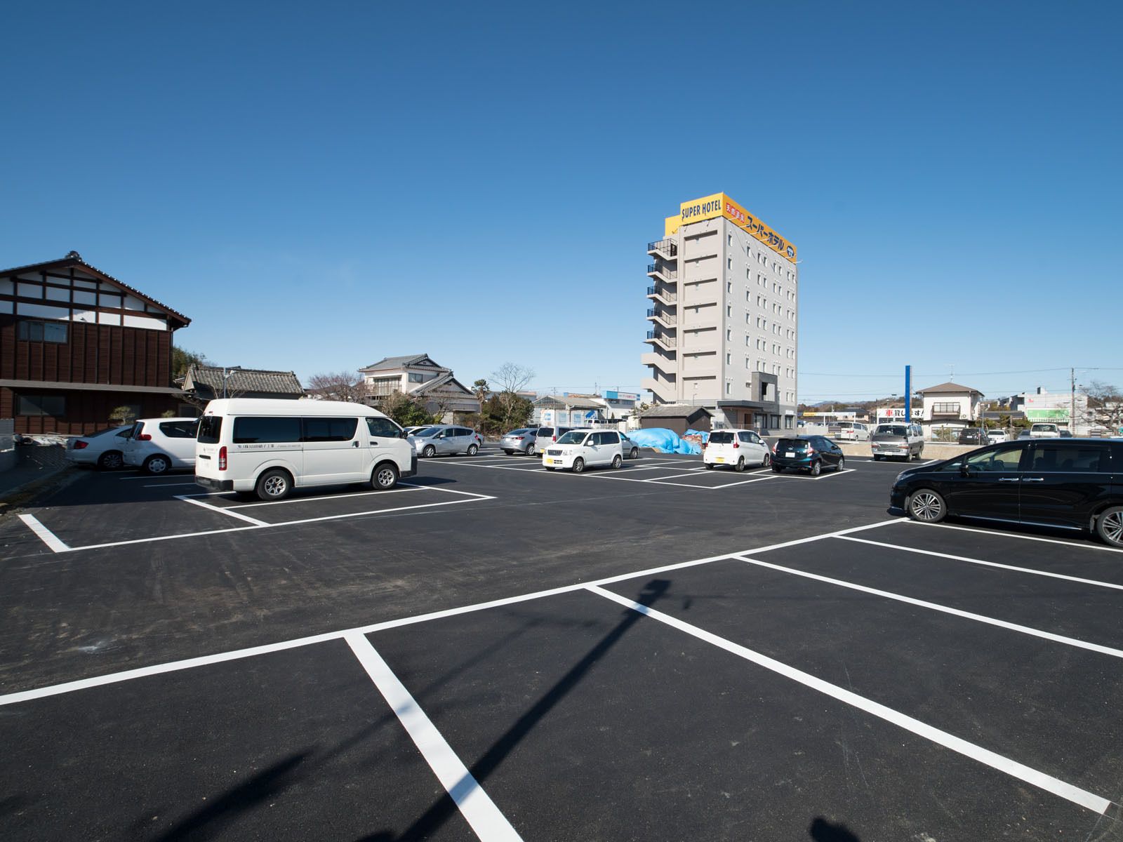 self-parking (surcharge) 250 per night