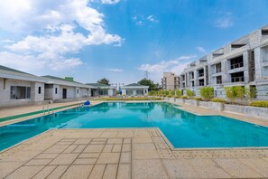 Pool - Vivaant Retreat and Conventions. (Igatpuri)