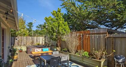 Coastal Charm: Ocean Views, Hot Tub, Fire Pit Near Tide Pools, Surfing, & SFO