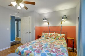 3 chambres, bureau, fer et planche à repasser, accès au Wi-Fi (inclus)