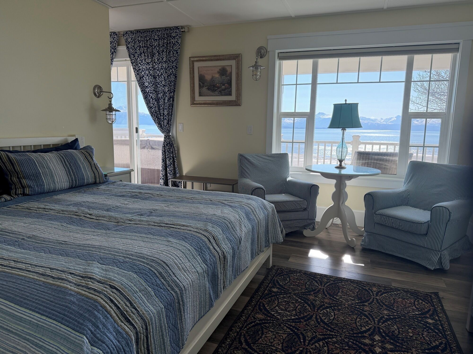 5 bedrooms
