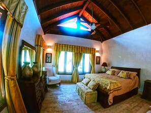 4 Schlafzimmer, Bügeleisen/Bügelbrett, kostenloses WLAN, Bettwäsche