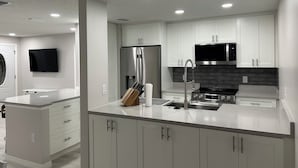 Coffee/tea maker, fridge, microwave, oven - Bayside Condo with Brand New Interior, Walkable to BEACH, Retail, Dining & more! (Madeira Beach)