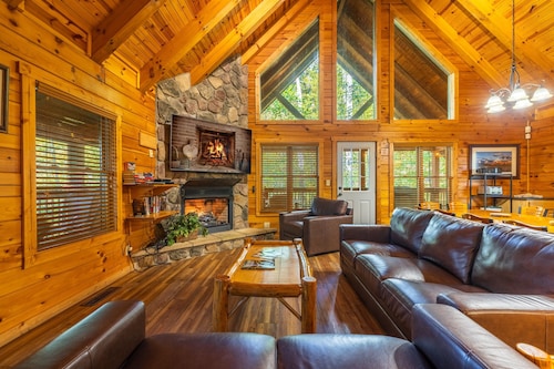 Catbird Cabins (Hocking Hills area)