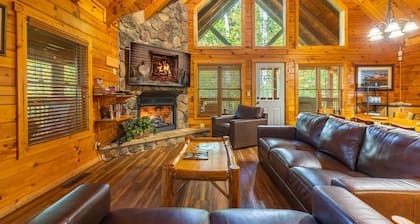 Catbird Cabins (Hocking Hills area)