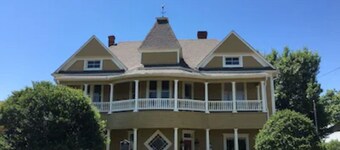 Kathleen Suite at the Captains House