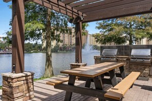 Outdoor dining - Wyndham Bonnet Creek, 2 Bedroom Deluxe Condo, Free WiFi (Orlando)