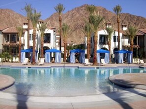 Piscine chauffée, couloir de nage