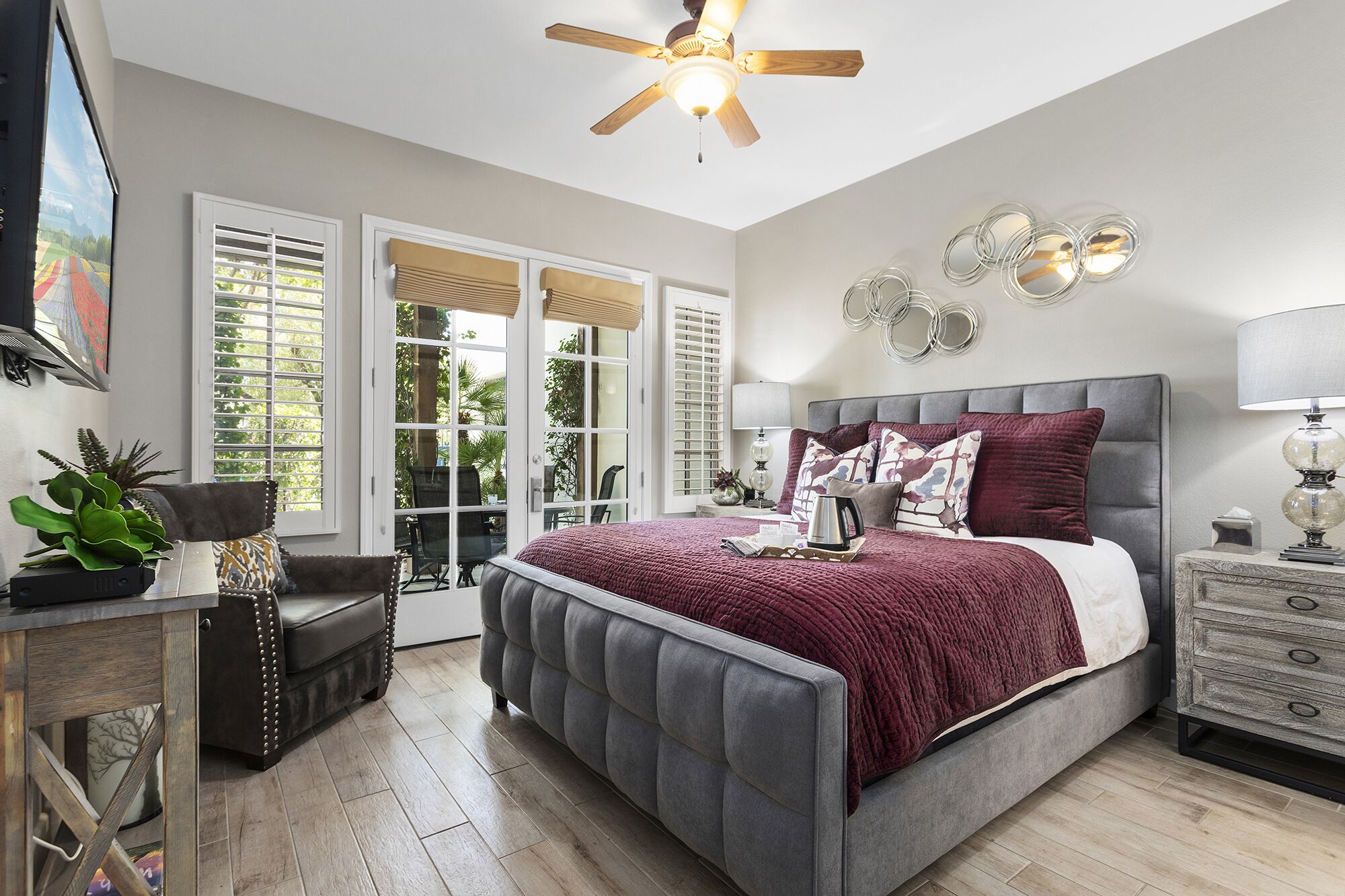 Main bedroom with option of un-suite, patio view of the main pool area