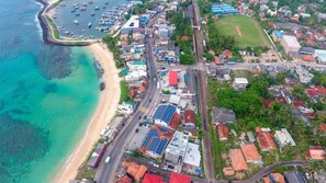 المنشأة من الخارج