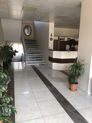 Interior entrance - Banaz Eren Otel (Banaz)