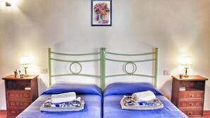 2 chambres, lits bébé, Wi-Fi gratuit, draps fournis
