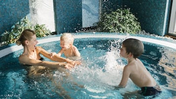 Indoor spa tub