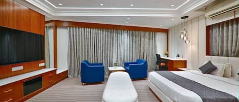 Luxury Room | Meja, Wi-fi percuma, cadar katil