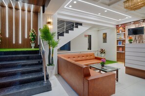 Reception - Hotel Shital Inn (Ahmedabad)
