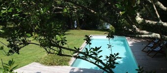 House with garden and pool in the border of Minho River