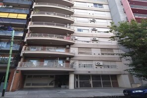 Exterior - Bright and equipped for 5 people, Villa Urquiza (CABA)