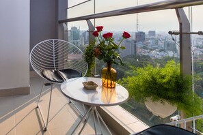 Panoramic Apartment, 3 Bedrooms, City View | Balcony - Saigon House Vinhomes Golden River (Ho Chi Minh City)