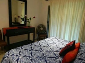 Apartment, 1 King Bed with Sofa bed, Non Smoking, Ocean View | In-room safe, iron/ironing board, free WiFi, bed sheets - Casa bellissima Les Alisez (Playa del Carmen)