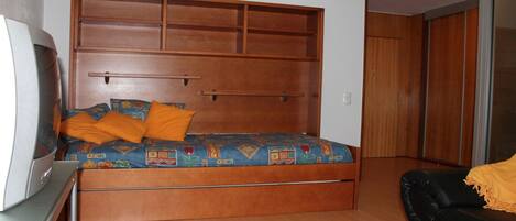 1 bedroom, Internet, bed sheets