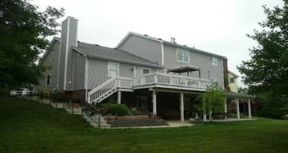 Lexington Apt. with parking & private entrance Preview listing