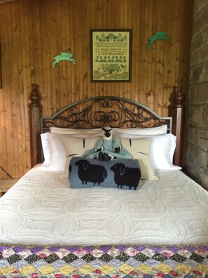 1 bedroom, iron/ironing board, bed sheets