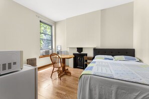 Standard-herbergi - reyklaust - eldhúskrókur (and Dining Table) | Hljóðeinangrun, rúmföt