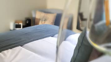 Classic Double Room, 1 Double Bed, Non Smoking | Blackout curtains, free WiFi, bed sheets